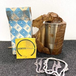 NOS Kolbenringe mit Laufbuchse 403 030 1637 Mercedes-Benz