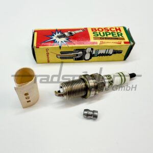 Bosch NOS Zündkerze FR6DC 0 242 240 526